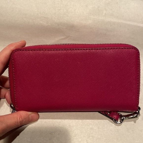 Michael Kors Jet Set Large Wristlet Clutch Wallet, Hot Pink - Picture 4 of 10